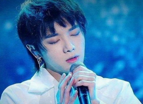 娱乐圈秘闻大揭秘：从喵哥幽默解读到妙手回春与吃瓜网热议