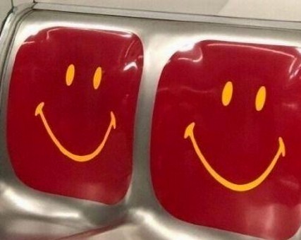 吃瓜女艺人“瓜姐”遭娱乐圈大佬拉黑，风波背后的坚韧与转型