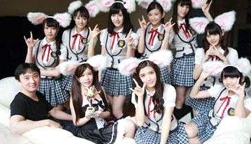 娱乐圈“吃瓜”热潮：从真实八卦到网络侦探的多维观察