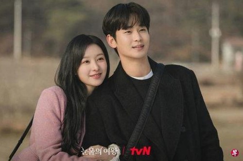 娱乐圈爆红吃瓜事件揭秘：明星背后的故事