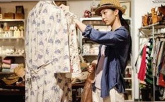 娱乐圈那些“每日吃瓜”的故事：从“吃瓜群众”到“想爸爸”的网络热议