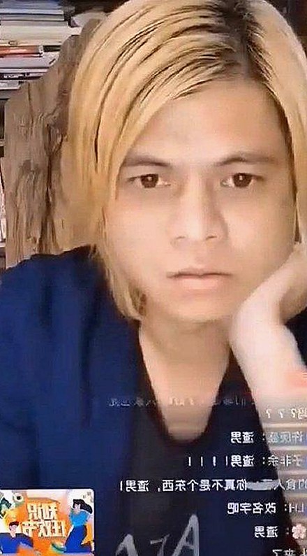 一博与鹿晗：娱乐圈青春火花与兄弟情的时光轨迹