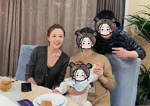 娱乐圈那些转折：吃瓜女艺人的团体人生与情感纠葛揭秘