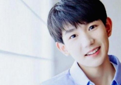 罗永浩的吃瓜之路：从创业到娱乐圈风云的另类观察