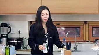 娱乐吃瓜酱的双面生活：深夜熬夜与痛经秘密背后